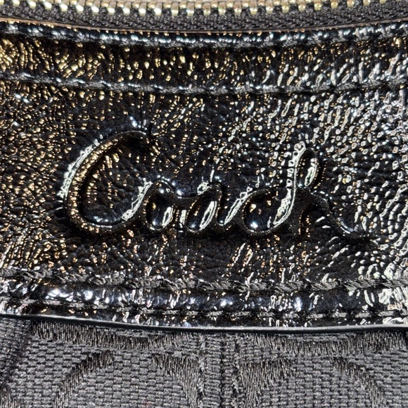 Vintage Authentic 2009 Coach Soho Signature Hobo + Patent Leather -F13740 🖤 - Picture 9 of 9